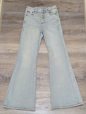 American Eagle High Rise Button Fly Lightwash Flare Jeans Womens Size 4 Regular